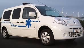 Elektrische Renault Grand Kangoo Maxi Z E Als Ambulance Renault Kangoo Latest Cars Green Transportation