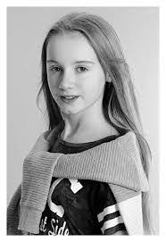 Keira Harrington's Instagram, Twitter & Facebook