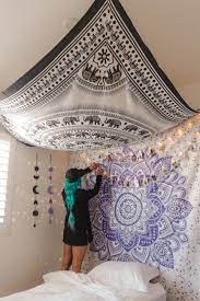48 Easy And Awesome Wall Light Ideas For Teens Godiygo Com Boho Bedroom Design Bohemian Bedroom Decor Room Ideas Bedroom