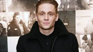 He and his partner ani schromm have welcomed a daughter named greta and a son named valentin. Matthias Schweighofer Endgultig Von Freundin Ani Getrennt Promiflash De