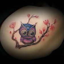 Soyez inspirée avec ce tatoo : 130 Tatouages Fleur De Cerisier Japonais Et La Signification