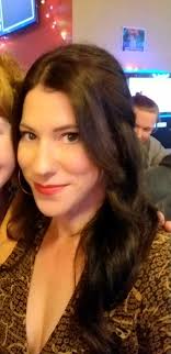 Who do you think? I don't think I look like anyone : r/Doppleganger