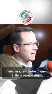 A Trump no lo frenaran las conferencias en un zócalo. Un populista como él  se combate con estrategia. Lo único que lo hará retroceder es el riesgo de  perder su mayoría. Si