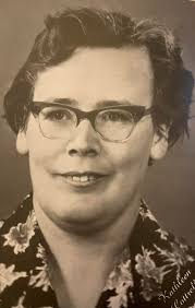 Grew up in court street in 1944 and went to Bishop Goodwin school until I  was 11 when I passéd my 11 plus and went