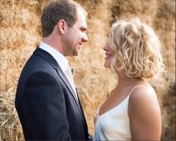 A Thirtysomething Newlywed Was Diagnosed With A Rare Form Of Dementia Good Housekeeping Dementia Dementia Diagnosis Newlyweds