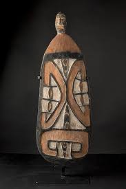 Ethnographic Tribal Arts An Excellent Ancestors Shield From Papua The Curator S Eye