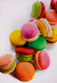 Colorful Macaroons 3 3 Macaron Gateaux Et Desserts Peche De Gourmandise