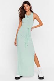 Sélection des plus belles collections de robe longue asymetrique sur larobelongue.fr, le site sur l'actu de la robe longue. Robes Longues Robes Maxi Fendue Nasty Gal