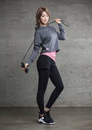 Park Cho Ah Aoa Jump Rope Workout Keeps My Body Tone Poses Femeninas Ropa Deportiva Modelos