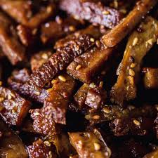 Comment Faire Des Lardons A Base De Tofu Recette Recette A Base De Tofu Aliments Sales Tofu