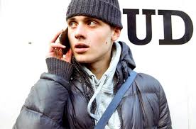 Nysgerrighed blev til afhængighed, og livsfarlige opioider fik magten over  20-årige Marcus: »Det fører kun én vej«