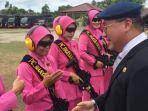 Baju bhayangkari brimob / satu anggota brimob tewa. Jangan Remehkan Ibu Bhayangkari Brimob Ini Bangka Pos