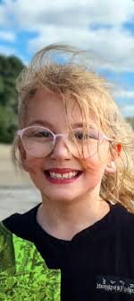 Women's sunglasses 👓 🕶 😎 brand new. I'm located in Sapulpa and