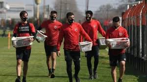 El club atlético newell's old boys es un club deportivo de la ciudad de rosario, provincia de santa fe, argentina.fue fundado el 3 de noviembre de 1903, recibiendo su nombre en honor al fundador del colegio anglo argentino, el británico isaac newell.el club fue fundado por ex alumnos de dicha institución, entre ellos el hijo de isaac, claudio newell. Newell S Inicia El Segundo Mes De Pretemporada Tyc Sports