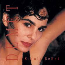 Kinali Bebek Testo Demet Sagiroglu Mtv Testi E Canzoni