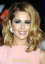 Wavy Shoulder Length Bob Tucked Behind Ears Google Search Shoulder Hair Bridesmaid Hair Medium Layered Hair
