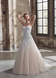 Kelly sartorius b r i d a l. Aktuelle Brautmoden Kollektion Von Miss Kelly Mein Hochzeits Ratgeber