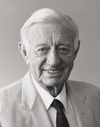 Portrait of Clem Jones taken at the Constitutional Convention, Canberra,  February 2-13, 1998 [picture]...