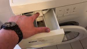 Die meisten waschmaschinen sind in ihrer schublade mit drei fächern ausgestattet. Waschmaschine Einspulschale Saubern Waschmaschinen Schublade Reinigung Bosch Maxx Young Gen Wfl248y Youtube