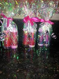 Pin By Danielle On D I Y Baby Shower Prizes Baby Shower Baby Shower Game Prizes