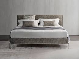 Letto imbottito matrimoniale in tessuto. Flou 40 Years Of History Between Iconic Pieces And Novelties Bed Furniture Bed Bed Design