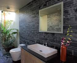 Some of the stone bathroom ideas in the gallery below use traditional stones like as marble, granite, sandstone, onyx, quartz. Be Inspired By These Natural Stone Bathroom Design Ideas