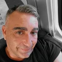 100+ perfiles de «Juan Lora»