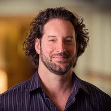 Roberto Mota's Instagram, Twitter & Facebook