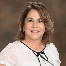 Lisette Suarez's Instagram, Twitter & Facebook