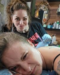 Alisha Harding's Instagram, Twitter & Facebook