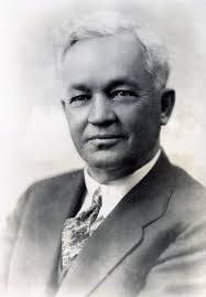 Darius Chase's Instagram, Twitter & Facebook