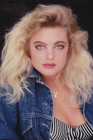 Celebrity kids all grown up. Erika Eleniak Filme Alter Biographie