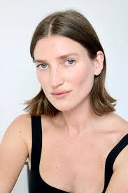 Michele Ouellet's Instagram, Twitter & Facebook