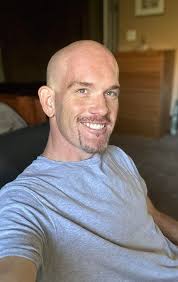 I'm looking for ugly but nice lover. Anyone?