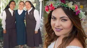 Wanita Ini Tinggalkan Karirnya Sebagai Ratu Kecantikan demi Jadi Biarawati  Katolik