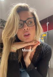 Mood by Amelia Campos