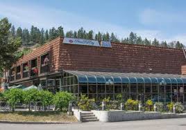 Conveniently located within jasper national park, the tonquin inn is just a leisurely stroll to the charming downtown core of jasper. Tonquin Inn C 220 C 4 0 3 Jasper Hotel Deals Reviews Kayak
