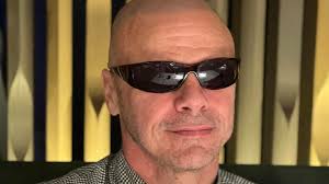 Bradford man says he 'felt so alone' while awaiting sight loss help