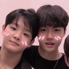 ygtb treasure park jihoon singing compilation yg treasure box. Park Jihoon Yg Treasure Box And Kim Doyoung Image 6869594 On Favim Com