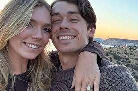 Tennis Pros and Potential United Cup Rivals Katie Boulter and Alex de  Minaur Are Engaged