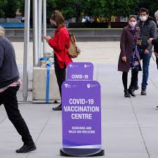 How do i book in for a vaccine? Melbourne S Vaccination Hubs See Long Queues As City Responds To Covid Outbreak Health The Guardian