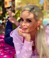 Pin On Daniela Katzenberg
