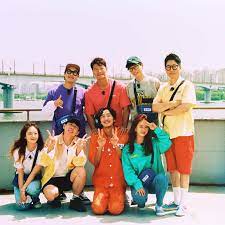 Maybe you would like to learn more about one of these? Lee Kwang Soo Bids Farewell To Running Man Cast Crew On His Final Episode