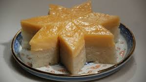 The bottom layer is made of glutinous rice and coconut milk while the top. Kuih Seri Muka Recipes Poh S Kitchen