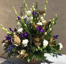 Other top selling same day flowers in las vegas are giving thanks ( 730 orders ), my heart to ( 740 orders ) and honestly luxury ( 750 orders ). Spring Flowers Basket In Las Vegas Nv Sun City Summerlin Florist