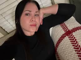 What do you do when you feel lonely? 🤔