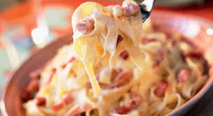 Les Tagliatelles Carbonara De Mon Enfance J Adore Recette Tagliatelle Carbonara Carbonara Recettes De Cuisine