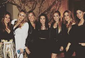 12 set 2019 | 6:33 prensa española explica cuál sería el motivo por la que antonella roccuzzo no aceptó a shakira dentro del. La Foto De Antonella Roccuzzo Y Shakira Que Aleja Los Rumores De Una Mala Relacion As Com