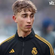 🚨 Dean Huijsen's message to Premier League clubs: "I'm sorry, thanks for  your offer, but I want to play for Real Madrid." [Fabrizio Romano]