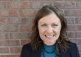 Katina Briscoe // 2023 Breakout Speaker Dr. Katina Briscoe is a 1991  graduate of Augusta High School. She is a family nurse practitioner and  geriatric clinical nurse specialist. She is the wife